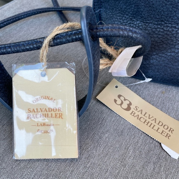 Salvador Bachiller Leather Purse - Picture 4 of 4